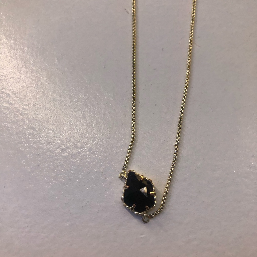 kendra scott necklace— MAKE AN OFFER!!